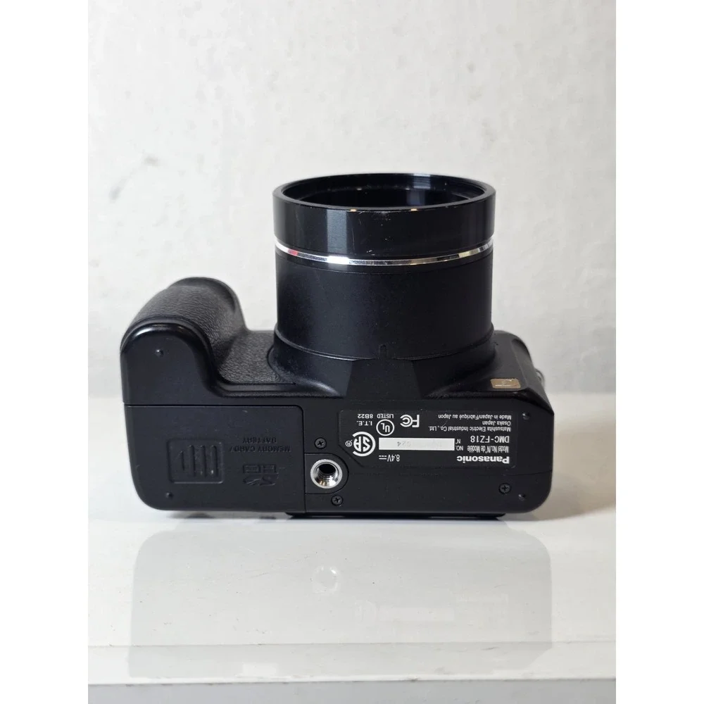 Panasonic LUMIX Digital Camera Model DMC-FZ18 TESTED No Battery